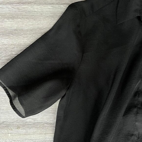 H&M sheer mesh button up tee - Picture 3 of 3